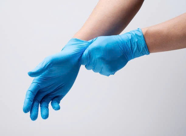 Blue nitrile glove for laboratory workflows