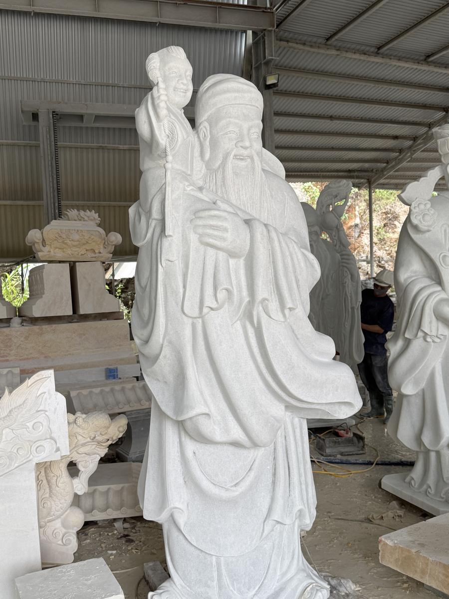 Stone sculpture workshop
