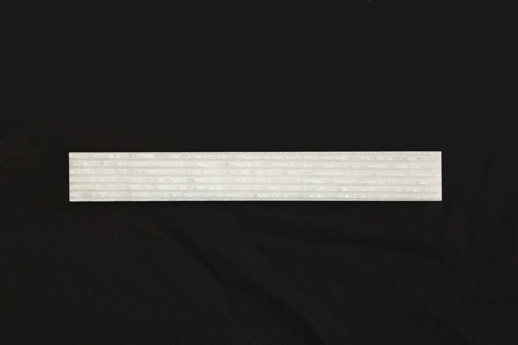 Milk slit stone