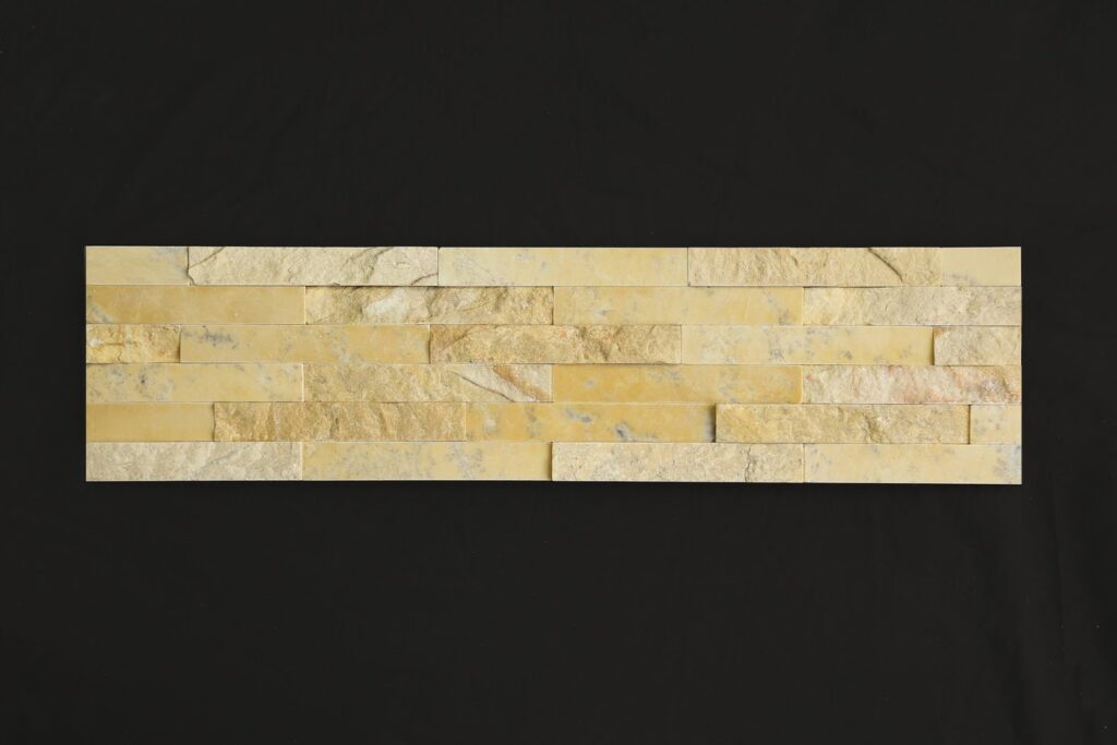10-bar gold-mounted stone, flat peeling surface
