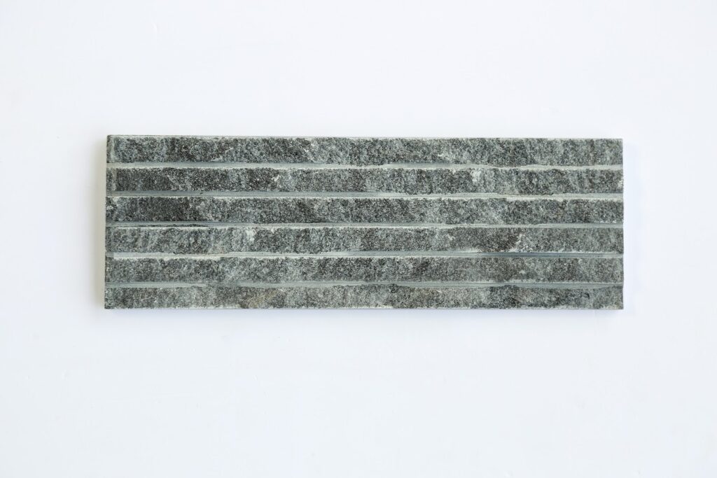 Black Split Stone