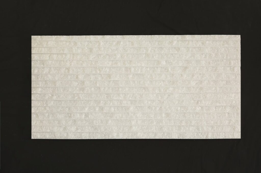 Salt Stone A Split Groove